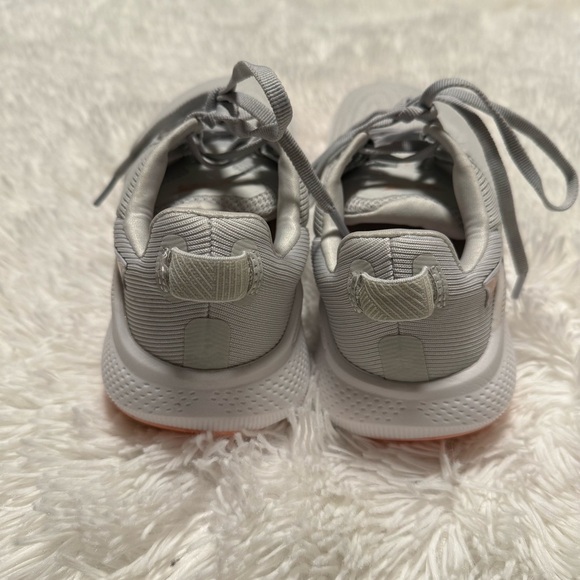 Women’s Altra FWD VIA Running Shoe - Picture 3 of 10